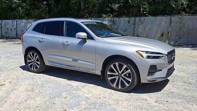 Photo of 2023 Silver Dawn Metallic Volvo XC60