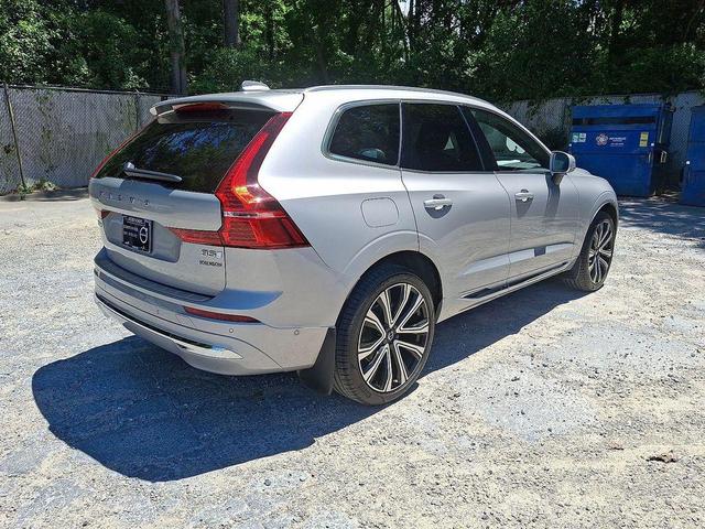 Photo of 2023 Silver Dawn Metallic Volvo XC60