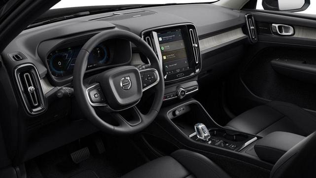 Photo of 2023 Black Volvo XC40