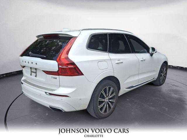 Photo of 2019 Crystal White Pearl Metallic Volvo XC60