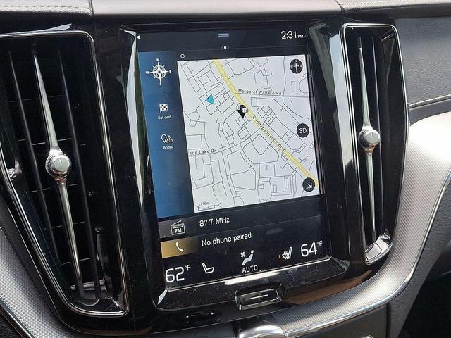 Photo of 2019 Crystal White Pearl Metallic Volvo XC60