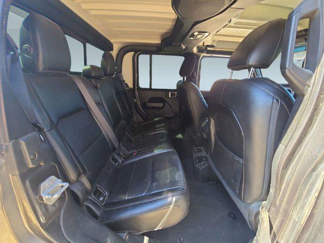 Photo of 2021 Granite Crystal Metallic Clearcoat Jeep Gladiator