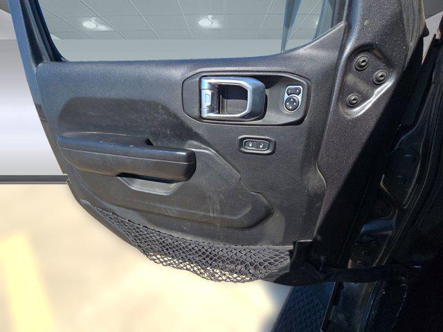 Photo of 2021 Granite Crystal Metallic Clearcoat Jeep Gladiator