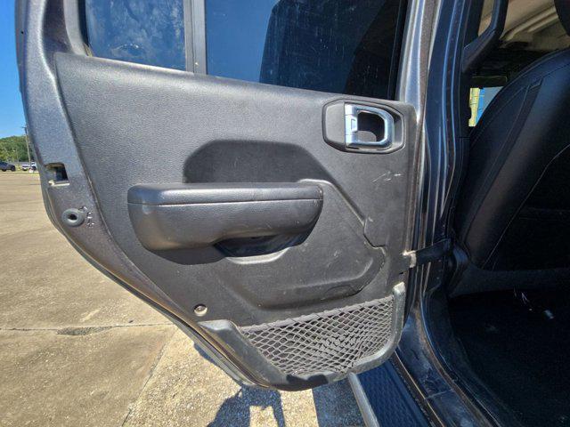 Photo of 2021 Granite Crystal Metallic Clearcoat Jeep Gladiator