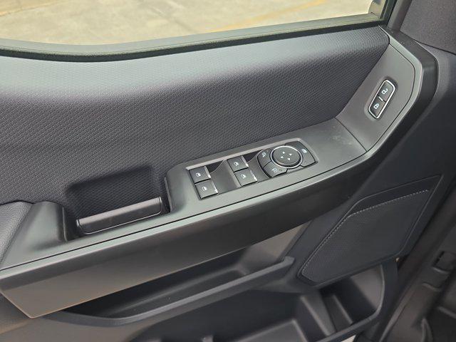 Photo of 2025 Oxford White Ford F-150