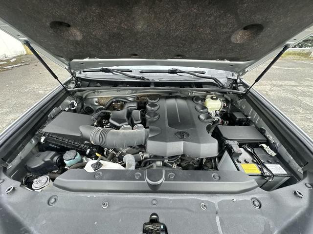 Photo of 2022 Classic Silver Metallic Toyota 4Runner
