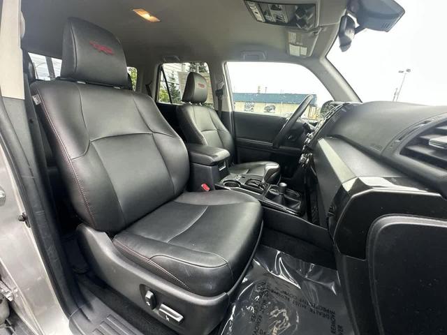 Photo of 2022 Classic Silver Metallic Toyota 4Runner