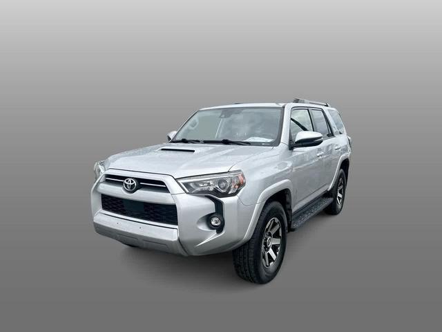 Photo of 2022 Classic Silver Metallic Toyota 4Runner
