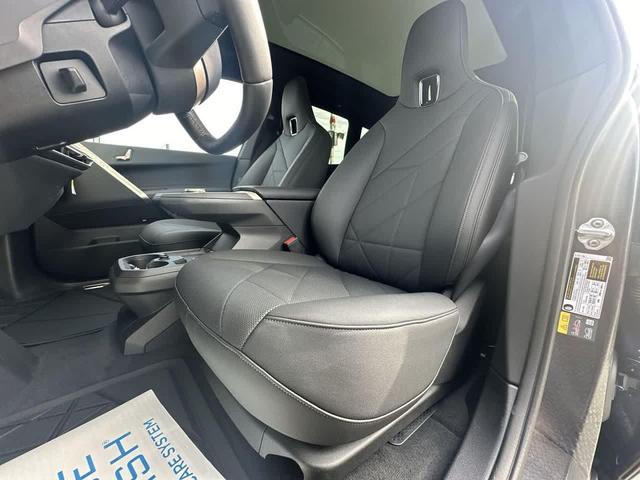 Photo of 2025 Phytonic Blue Metallic BMW iX