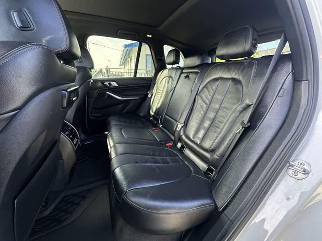 Photo of 2019 Alpine White BMW X5
