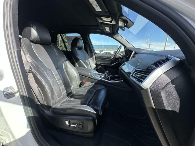 Photo of 2019 Alpine White BMW X5