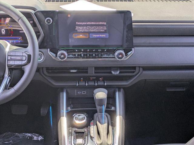 Photo of 2025 Summit White Chevrolet Colorado