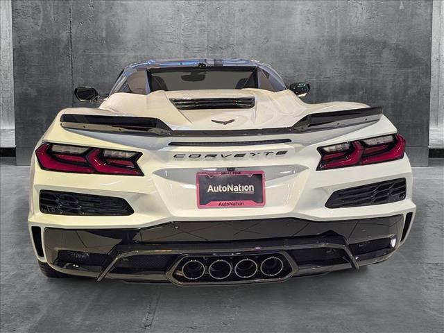 Photo of 2025 Arctic White Chevrolet Corvette