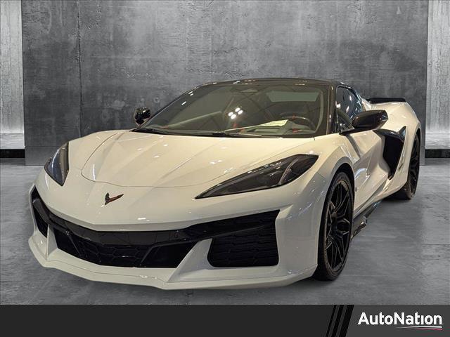 Photo of 2025 Arctic White Chevrolet Corvette