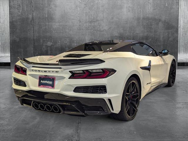 Photo of 2025 Arctic White Chevrolet Corvette