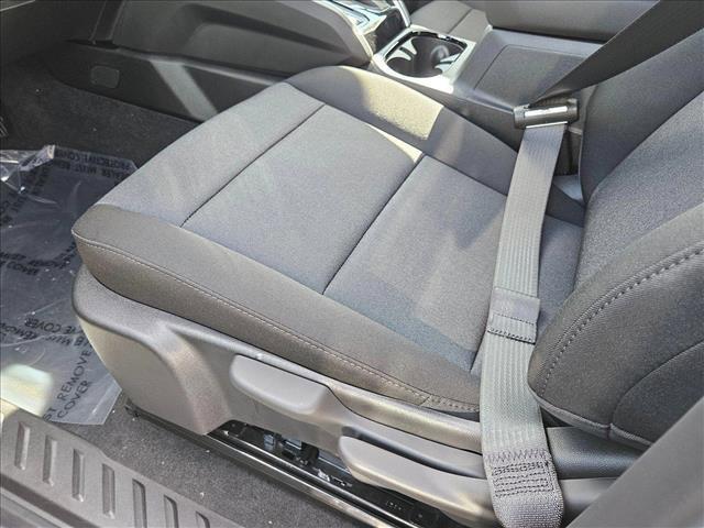 Photo of 2025 Summit White Chevrolet Colorado