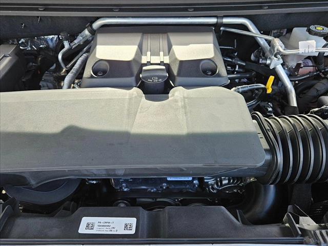 Photo of 2025 Summit White Chevrolet Colorado