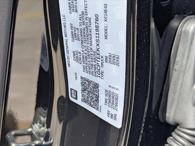 Photo of 2025 Black Chevrolet Colorado