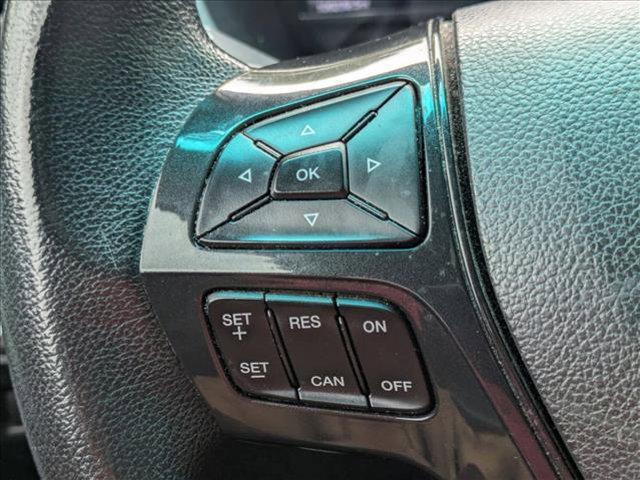 Photo of 2017 White Platinum Metallic Tri-Coat Ford Explorer