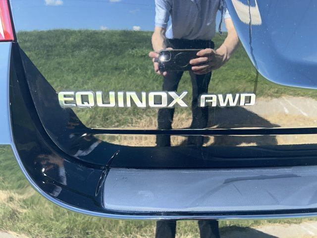 Photo of 2017 Black Chevrolet Equinox
