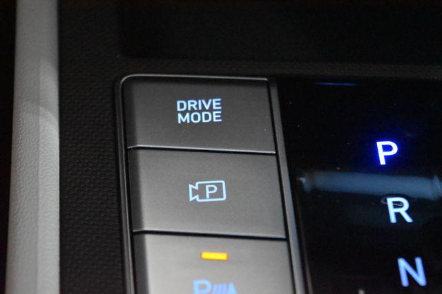Photo of 2024 Fluid Metal Hyundai ELANTRA