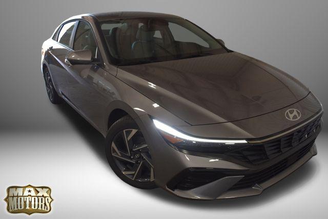 Photo of 2024 Fluid Metal Hyundai ELANTRA