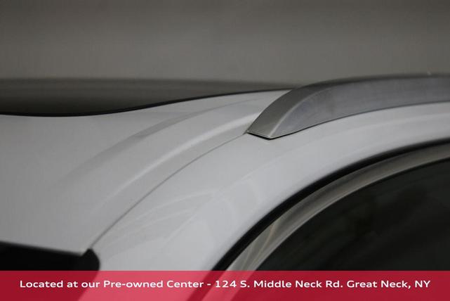 Photo of 2022 Carrara White Audi Q7