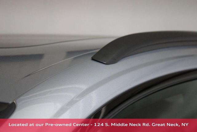 Photo of 2024 Satellite Silver Metallic Audi Q8