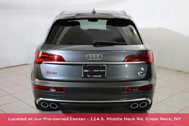 Photo of 2022 Daytona Gray Pearl Effect Audi SQ5