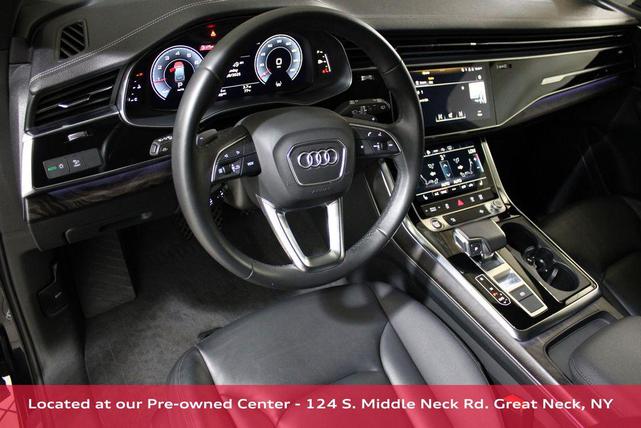 Photo of 2023 Mythos Black Metallic Audi Q7