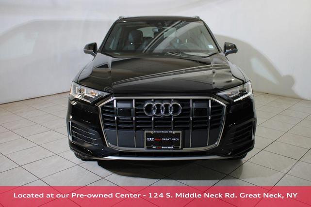 Photo of 2023 Mythos Black Metallic Audi Q7