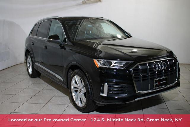 Photo of 2023 Mythos Black Metallic Audi Q7