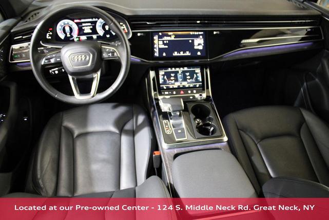 Photo of 2023 Mythos Black Metallic Audi Q7