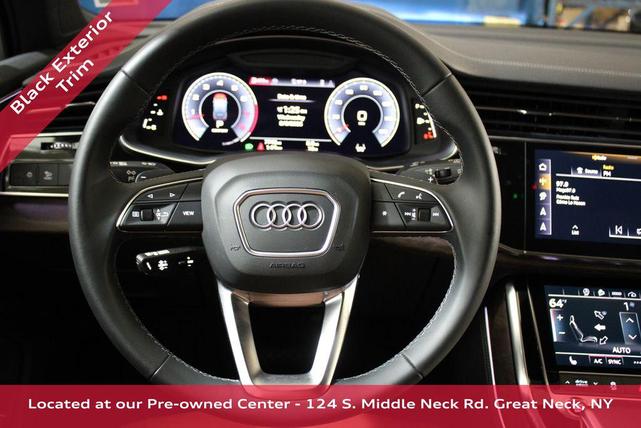 Photo of 2025 Sakhir Gold Metallic Audi Q7