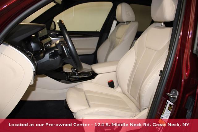 Photo of 2022 Aventurin Red Metallic BMW X3