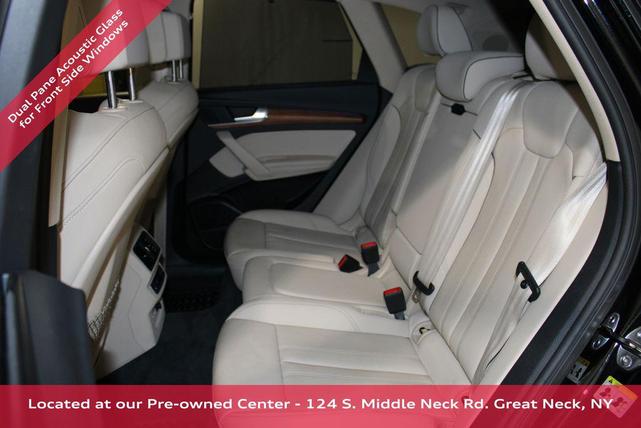 Photo of 2022 Mythos Black Metallic Audi Q5