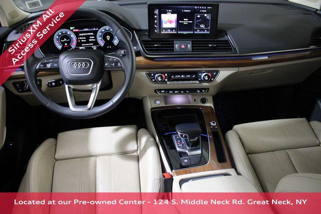 Photo of 2022 Mythos Black Metallic Audi Q5