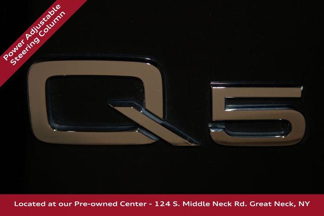 Photo of 2022 Mythos Black Metallic Audi Q5