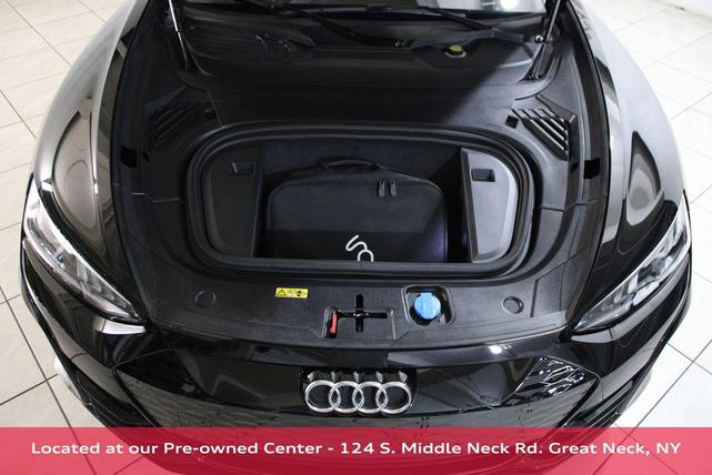 Photo of 2022 Mythos Black Metallic Audi e-tron GT