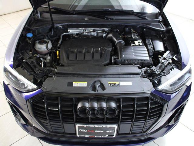 Photo of 2022 Navarra Blue Metallic Audi Q3
