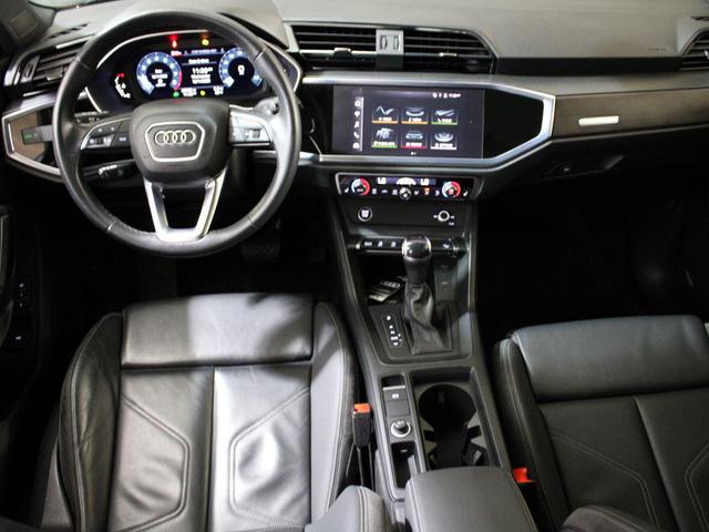 Photo of 2022 Navarra Blue Metallic Audi Q3