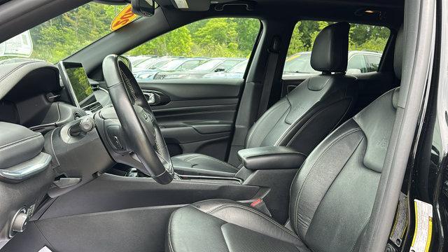 Photo of 2022 Black Jeep Compass