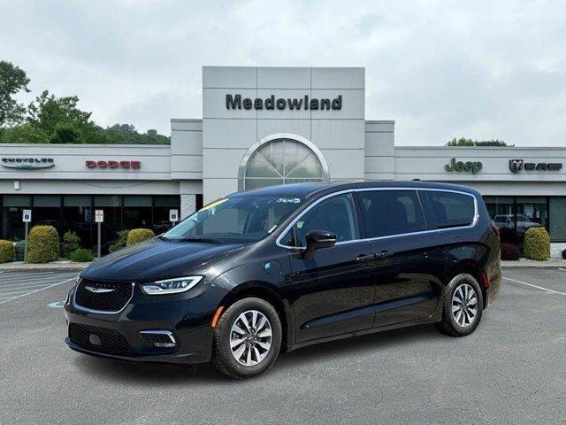 2023 Chrysler Pacifica Hybrid