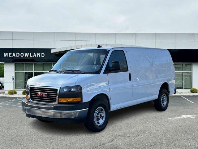 2022 GMC Savana 2500