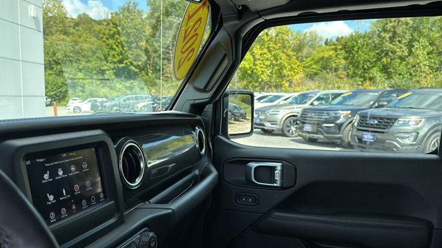 Photo of 2021 Gray Jeep Wrangler Unlimited