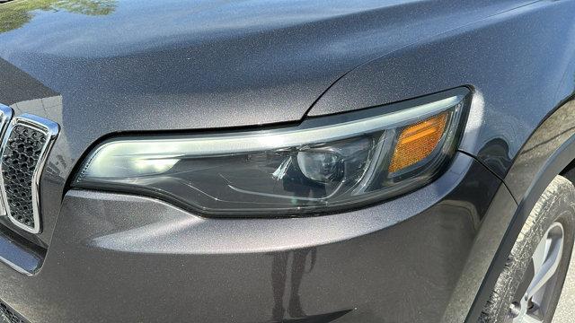 Photo of 2020 Gray Jeep Cherokee