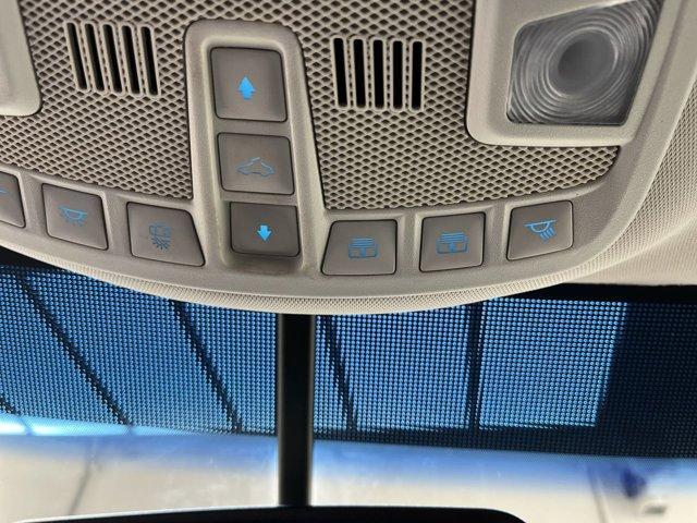 Photo of 2017 Magnetic Metallic Ford Edge
