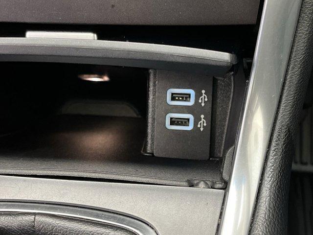Photo of 2017 Magnetic Metallic Ford Edge
