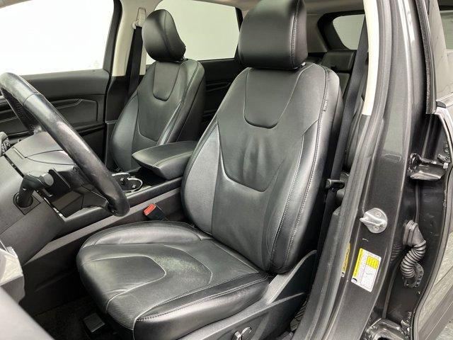 Photo of 2017 Magnetic Metallic Ford Edge