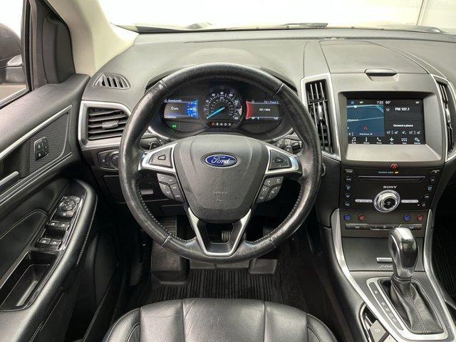 Photo of 2017 Magnetic Metallic Ford Edge